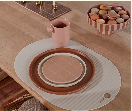 OYOY Living Design Toppu tarjotin, karamelli